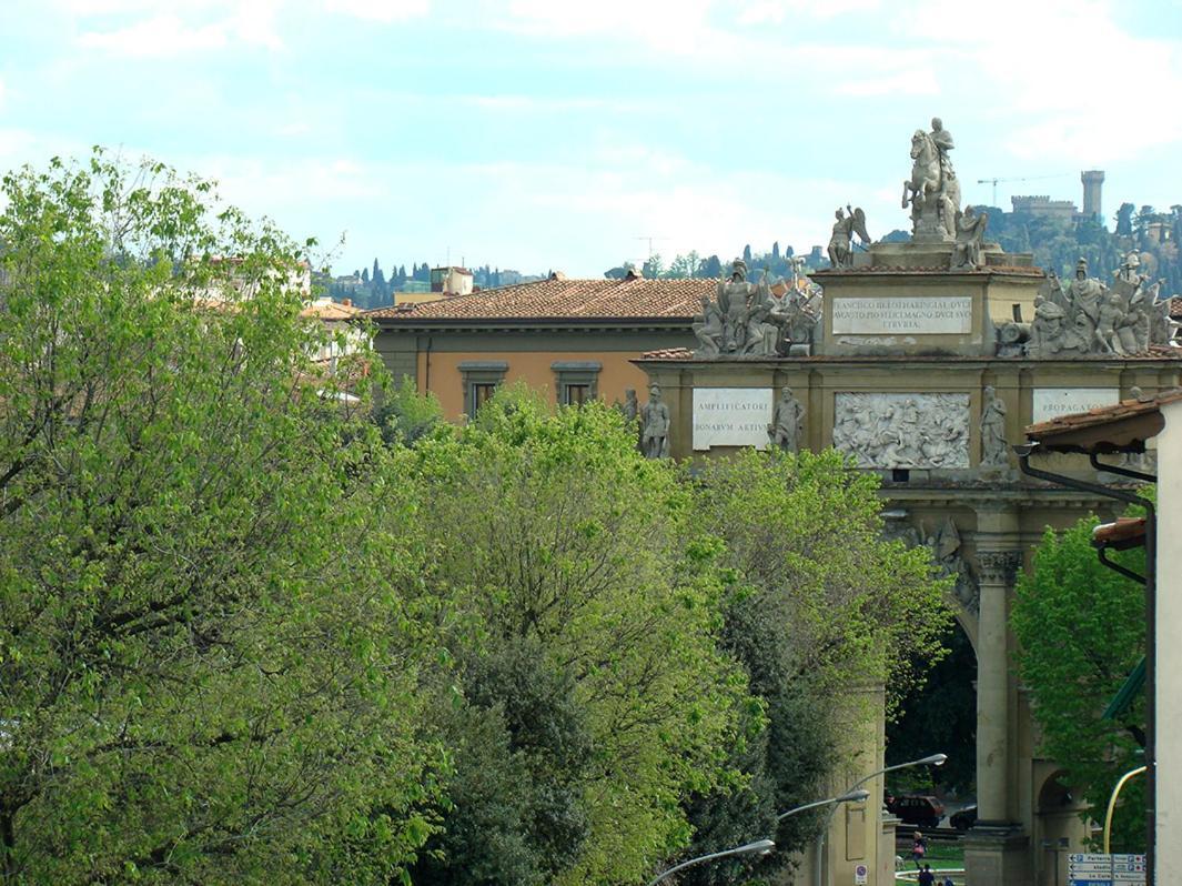 B&B Soggiorno Ponte Rosso Florenz Exterior foto